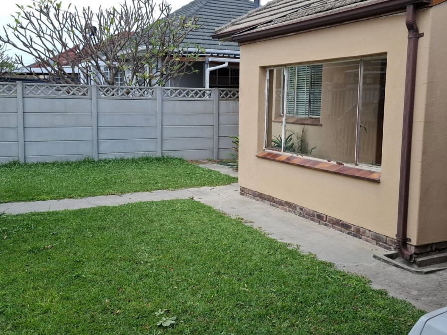 4 Bedroom Property for Sale in Oakdale Western Cape